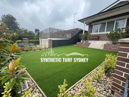 Front lawn with a pebble border, laid in Collaroy 40mm synthetic turf