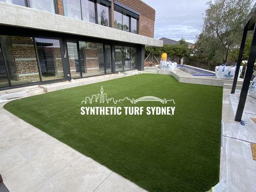 Lawn under pergola frame, laid in Collaroy 40mm synthetic turf
